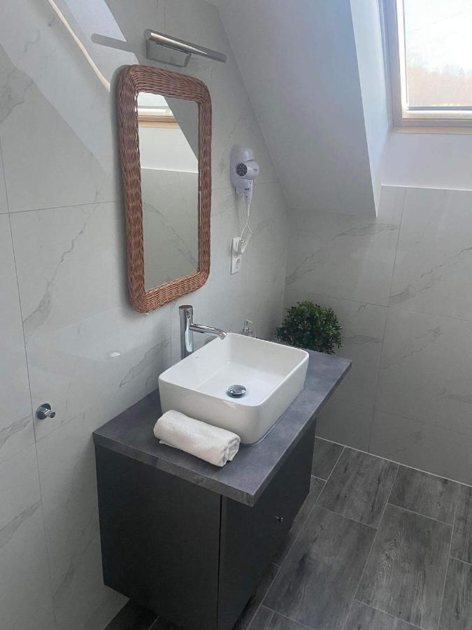 טיהאני Villa Corner מראה חיצוני תמונה