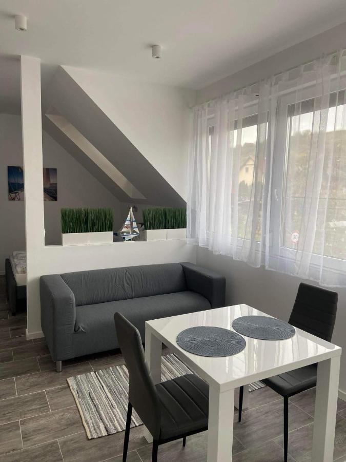 טיהאני Villa Corner מראה חיצוני תמונה