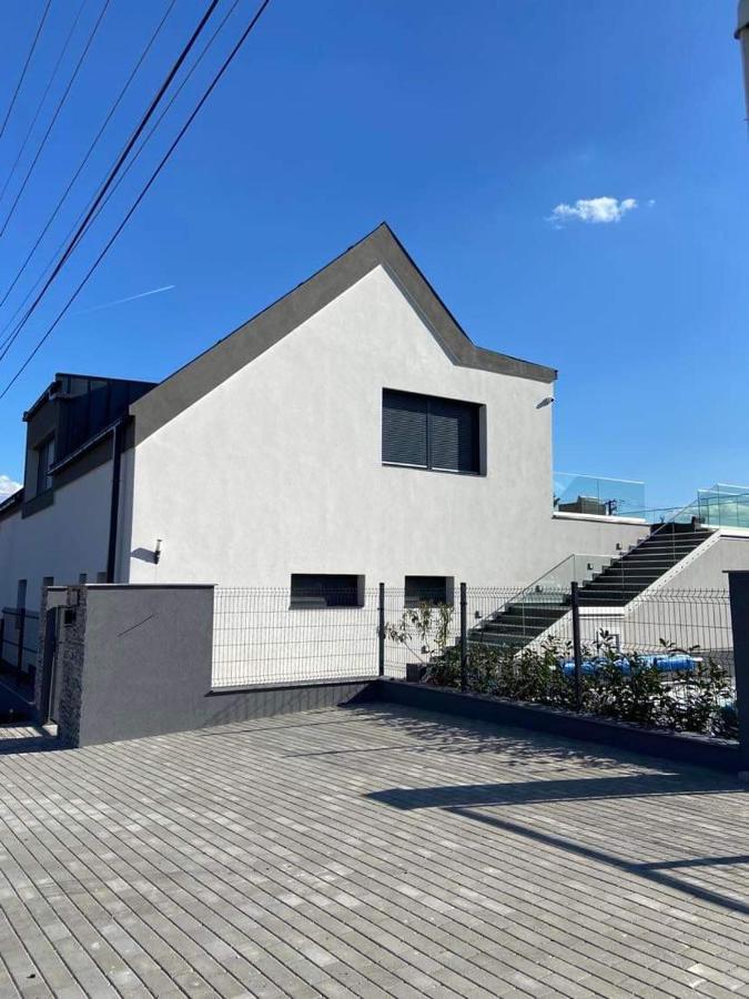 טיהאני Villa Corner מראה חיצוני תמונה